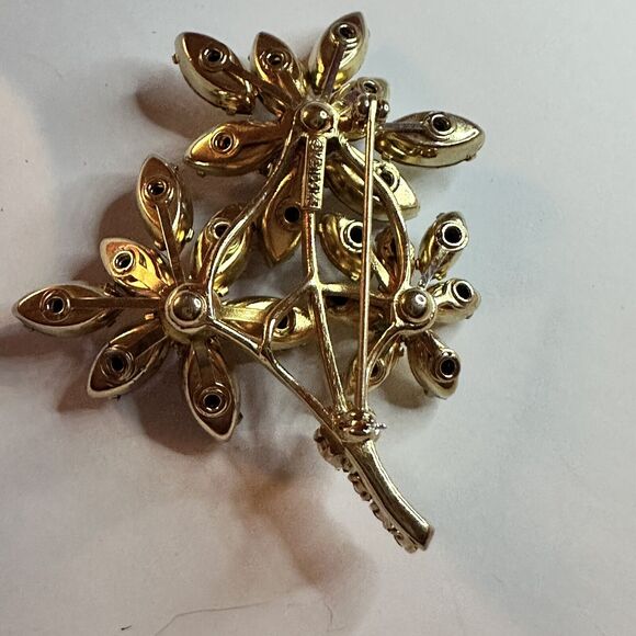 Vintage Vendome Brooch Flower Gold Tone Topaz Color Rhinestones Flower Pin 3 In - Picture 11 of 16